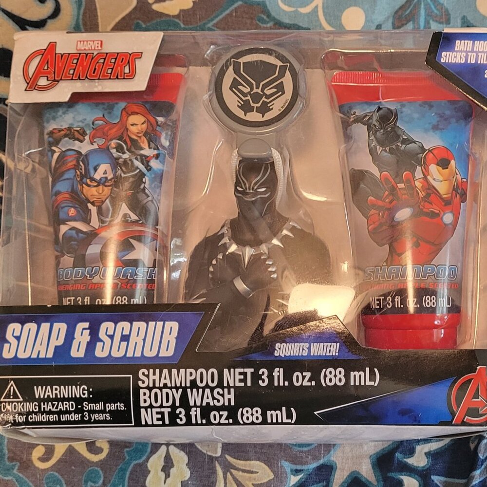 Marvel Avengers Soap & Scrub 4 Piece Bath Set, Black Panther (Apple Scent)